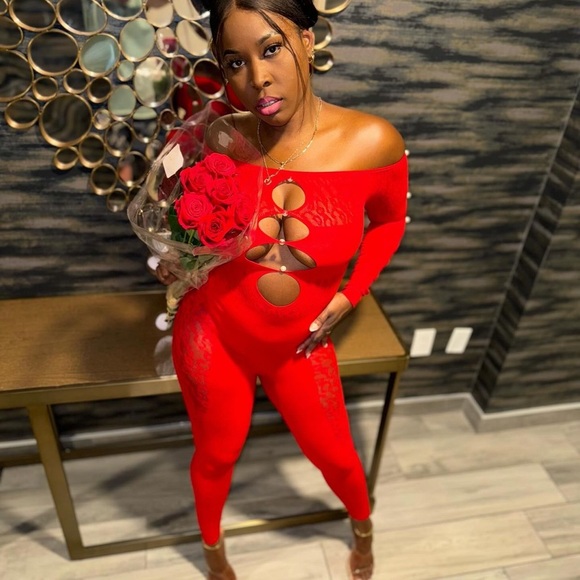 Large red spandex jumpsuit - Picture 5 of 10